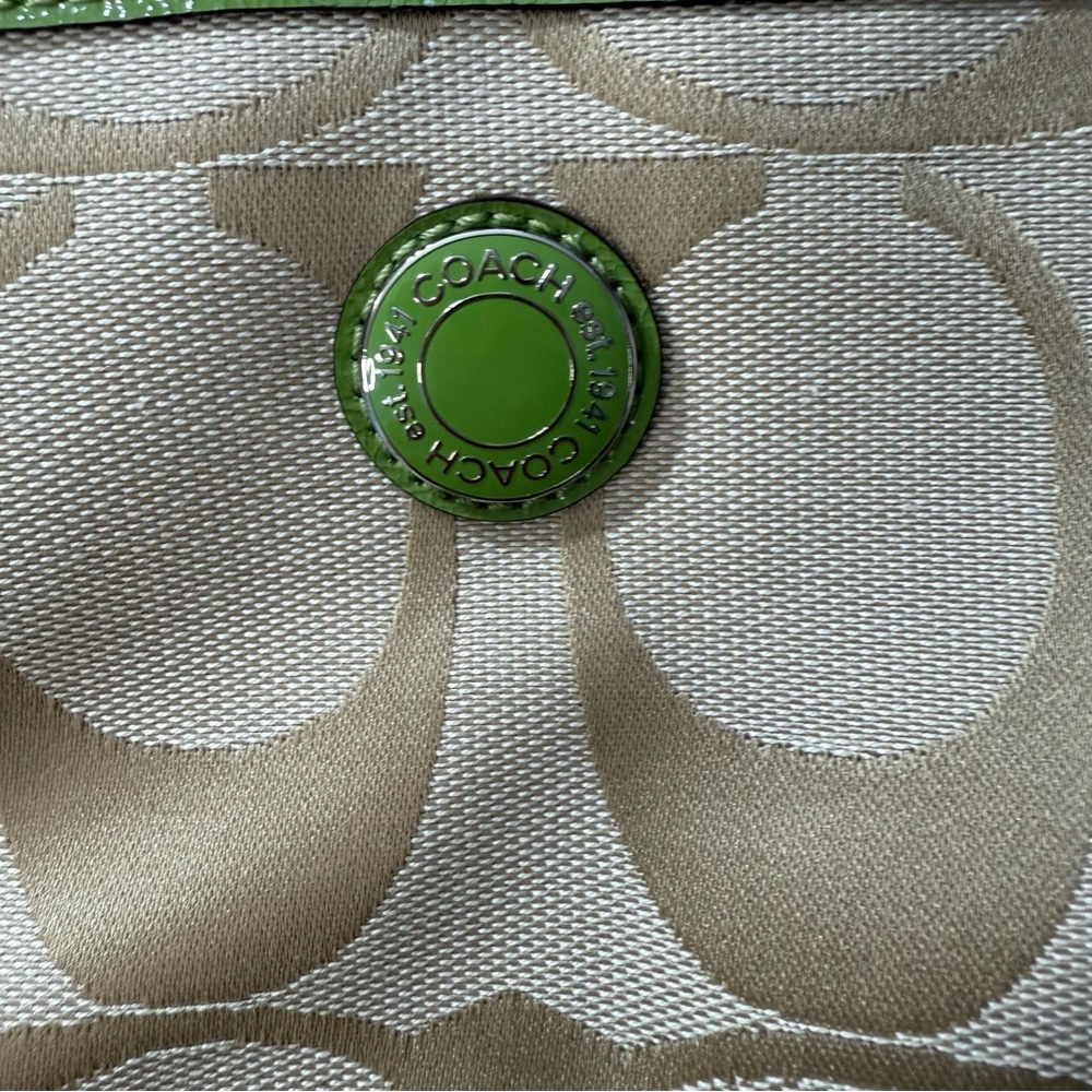 Coach Signature Crossbody Green Cream Y2K Adjustable Strap – Clean - Picture 3 of 12